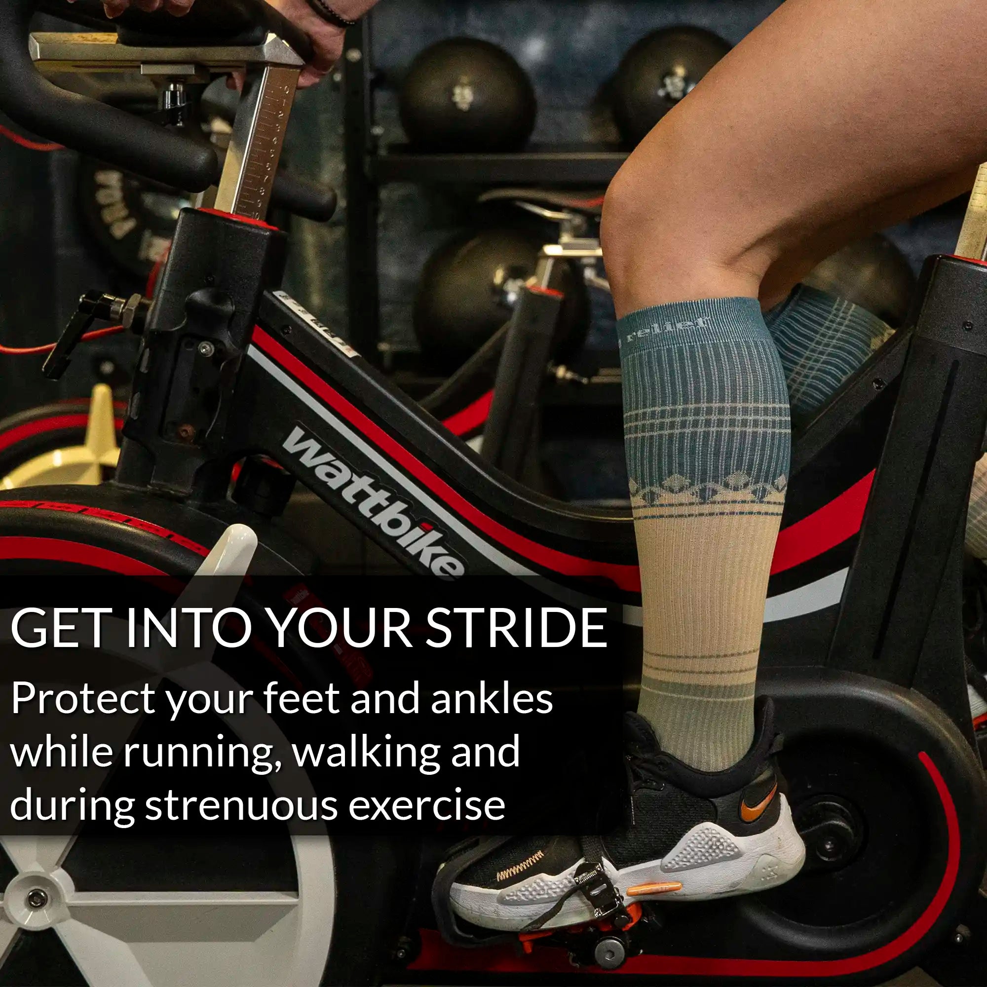 Premium Compression Socks for Women & Men, 15-20 mmHg Travel Flight Socks, Graduated Support, Ideal for Running, Cycling & during Maternity